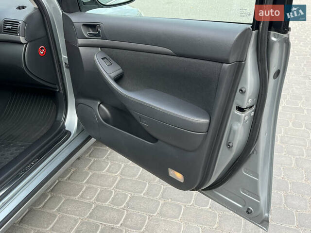 Сірий Тойота Авенсіс, об'ємом двигуна 1.8 л та пробігом 233 тис. км за 7700 $, фото 49 на Automoto.ua