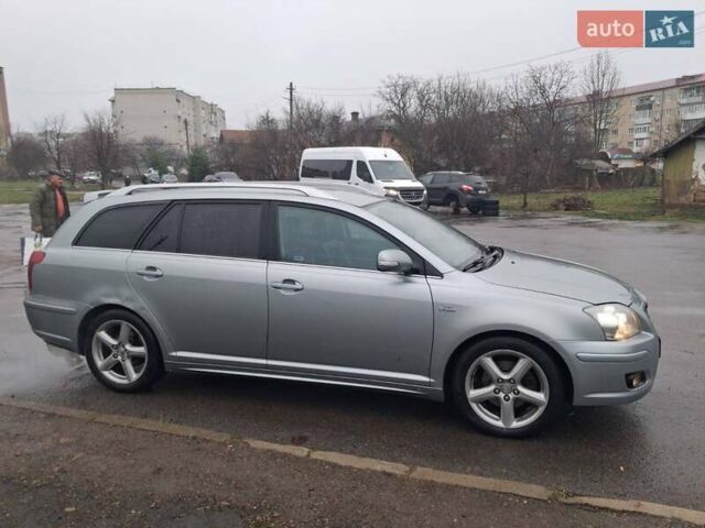 Серый Тойота Авенсис, объемом двигателя 2.23 л и пробегом 300 тыс. км за 4300 $, фото 1 на Automoto.ua