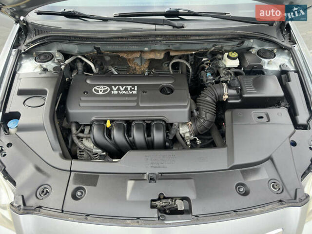 Серый Тойота Авенсис, объемом двигателя 1.8 л и пробегом 203 тыс. км за 7499 $, фото 29 на Automoto.ua