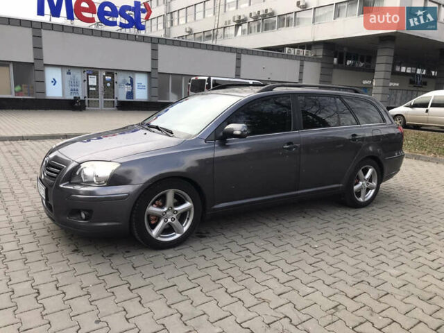 Серый Тойота Авенсис, объемом двигателя 2.2 л и пробегом 225 тыс. км за 7900 $, фото 5 на Automoto.ua