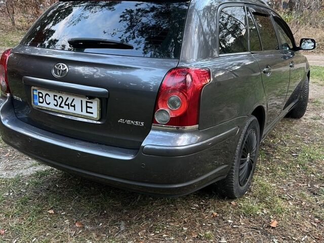 Серый Тойота Авенсис, объемом двигателя 1.8 л и пробегом 315 тыс. км за 5900 $, фото 4 на Automoto.ua