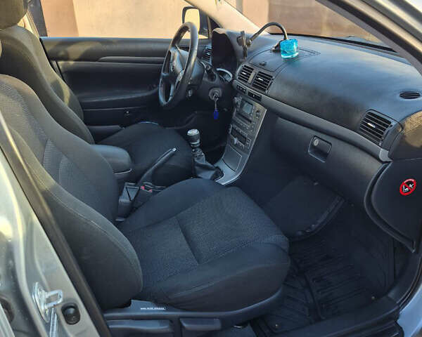 Серый Тойота Авенсис, объемом двигателя 2.23 л и пробегом 280 тыс. км за 5500 $, фото 8 на Automoto.ua