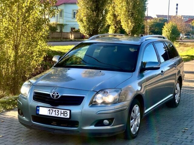 Сірий Тойота Авенсіс, об'ємом двигуна 2 л та пробігом 194 тис. км за 5500 $, фото 1 на Automoto.ua