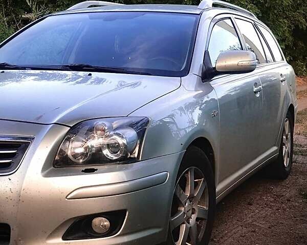 Серый Тойота Авенсис, объемом двигателя 2.2 л и пробегом 240 тыс. км за 6000 $, фото 5 на Automoto.ua