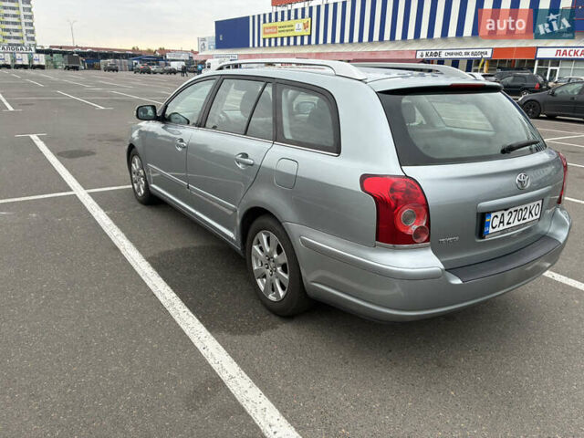 Серый Тойота Авенсис, объемом двигателя 1.79 л и пробегом 210 тыс. км за 7300 $, фото 3 на Automoto.ua