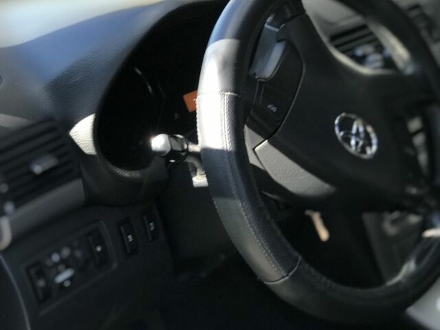 Серый Тойота Авенсис, объемом двигателя 2 л и пробегом 270 тыс. км за 7100 $, фото 20 на Automoto.ua