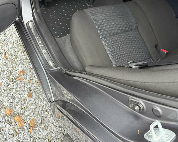 Серый Тойота Авенсис, объемом двигателя 2 л и пробегом 194 тыс. км за 7800 $, фото 129 на Automoto.ua