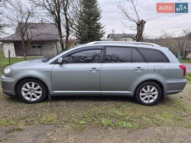 Серый Тойота Авенсис, объемом двигателя 2 л и пробегом 310 тыс. км за 6300 $, фото 6 на Automoto.ua