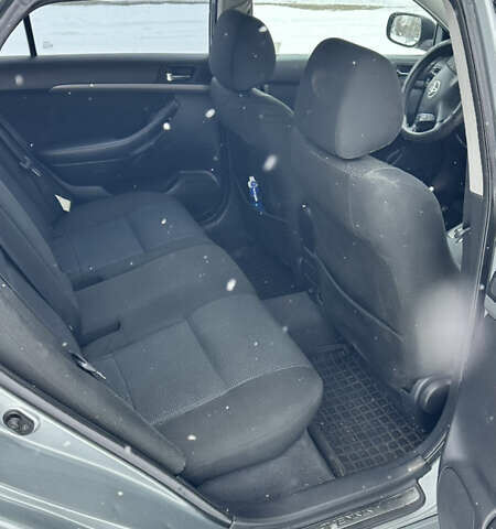 Серый Тойота Авенсис, объемом двигателя 1.8 л и пробегом 315 тыс. км за 6700 $, фото 11 на Automoto.ua