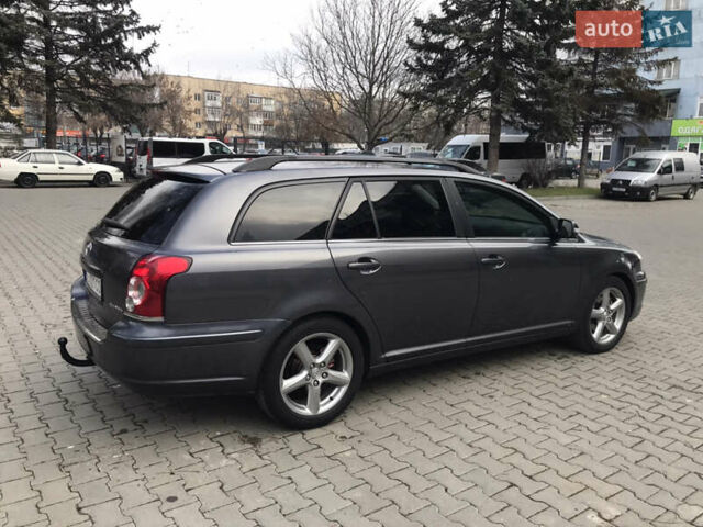 Серый Тойота Авенсис, объемом двигателя 2.2 л и пробегом 225 тыс. км за 7900 $, фото 4 на Automoto.ua