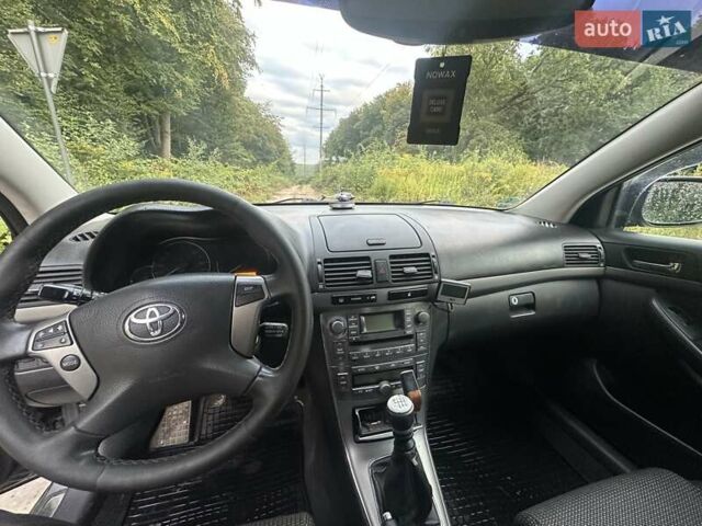 Сірий Тойота Авенсіс, об'ємом двигуна 2.2 л та пробігом 270 тис. км за 6900 $, фото 11 на Automoto.ua