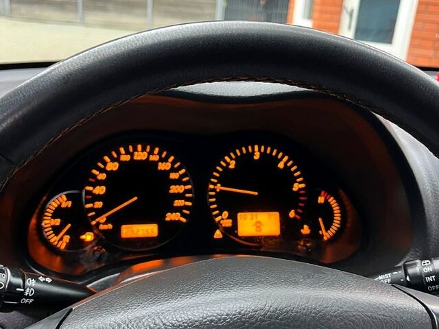 Серый Тойота Авенсис, объемом двигателя 2 л и пробегом 290 тыс. км за 6750 $, фото 3 на Automoto.ua