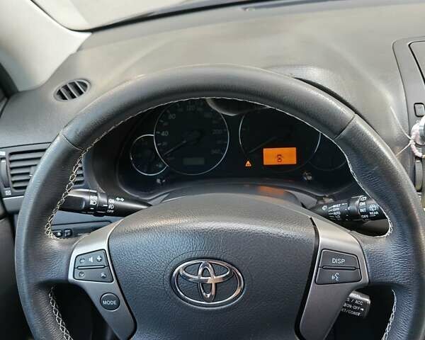 Серый Тойота Авенсис, объемом двигателя 2.2 л и пробегом 335 тыс. км за 6950 $, фото 42 на Automoto.ua