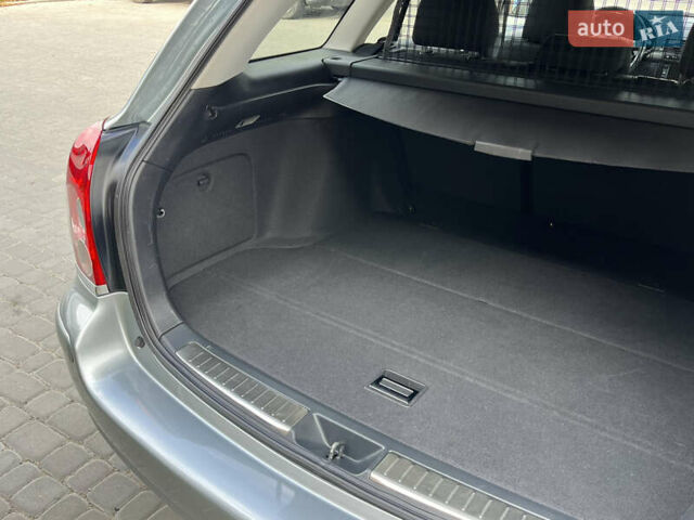 Сірий Тойота Авенсіс, об'ємом двигуна 1.8 л та пробігом 233 тис. км за 7700 $, фото 35 на Automoto.ua
