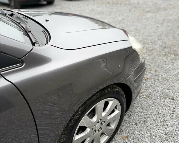 Серый Тойота Авенсис, объемом двигателя 2 л и пробегом 194 тыс. км за 7800 $, фото 61 на Automoto.ua