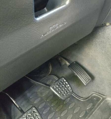 Сірий Тойота Авенсіс, об'ємом двигуна 2 л та пробігом 409 тис. км за 7000 $, фото 57 на Automoto.ua