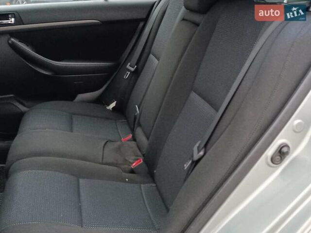 Сірий Тойота Авенсіс, об'ємом двигуна 2 л та пробігом 353 тис. км за 6450 $, фото 44 на Automoto.ua
