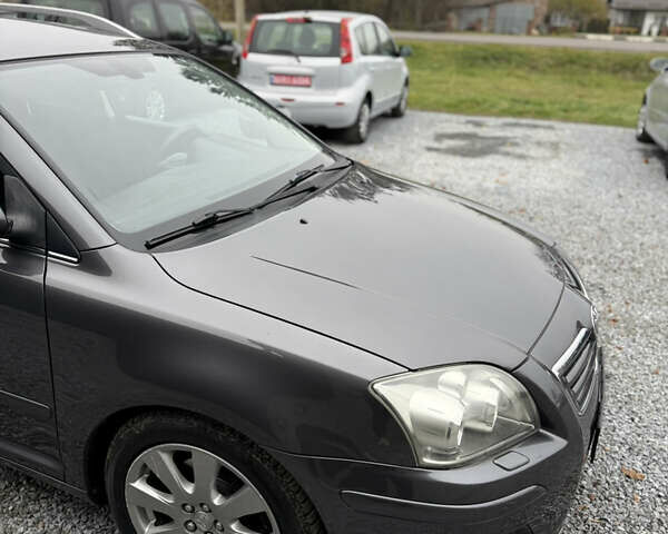 Серый Тойота Авенсис, объемом двигателя 2 л и пробегом 194 тыс. км за 7800 $, фото 37 на Automoto.ua