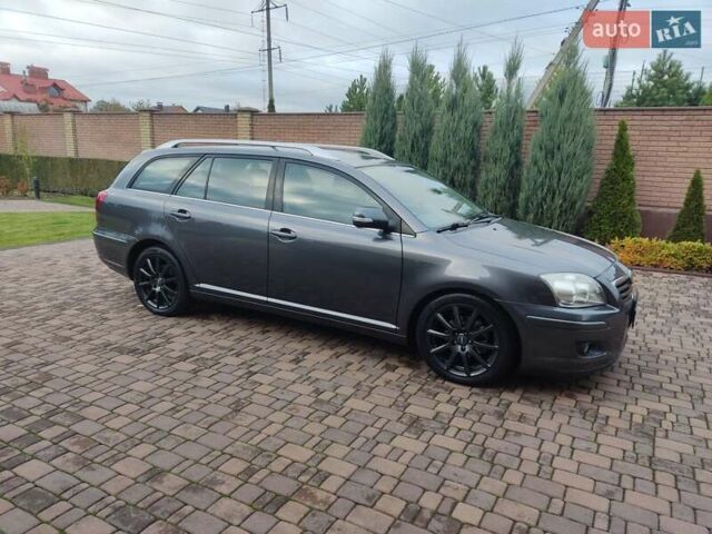 Сірий Тойота Авенсіс, об'ємом двигуна 1.8 л та пробігом 212 тис. км за 7700 $, фото 1 на Automoto.ua