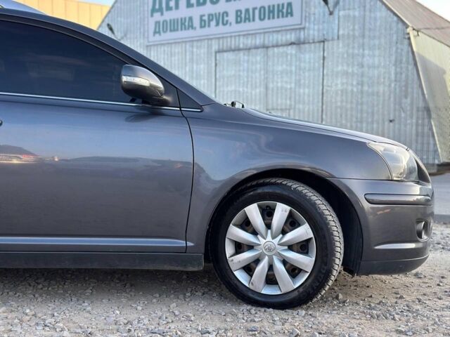 Серый Тойота Авенсис, объемом двигателя 2 л и пробегом 309 тыс. км за 7290 $, фото 11 на Automoto.ua