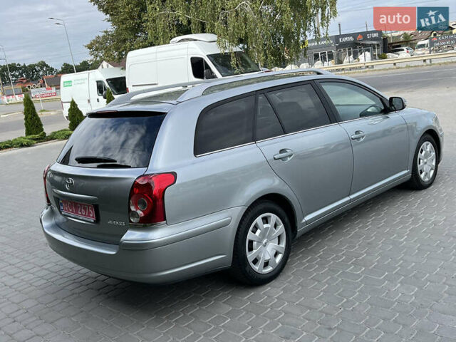 Сірий Тойота Авенсіс, об'ємом двигуна 1.8 л та пробігом 233 тис. км за 7700 $, фото 5 на Automoto.ua