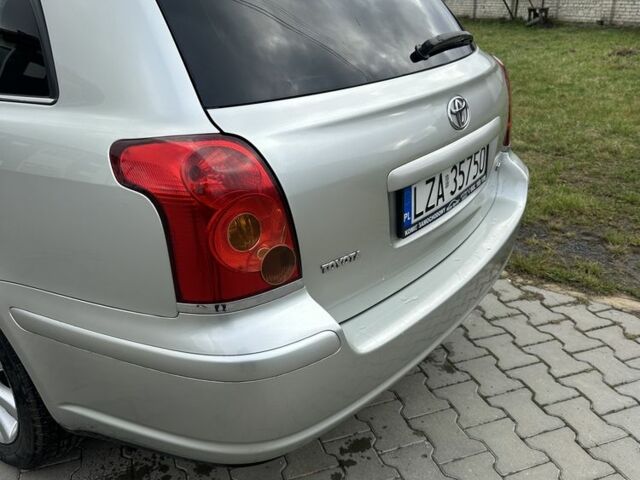 Серый Тойота Авенсис, объемом двигателя 2.2 л и пробегом 350 тыс. км за 2400 $, фото 6 на Automoto.ua