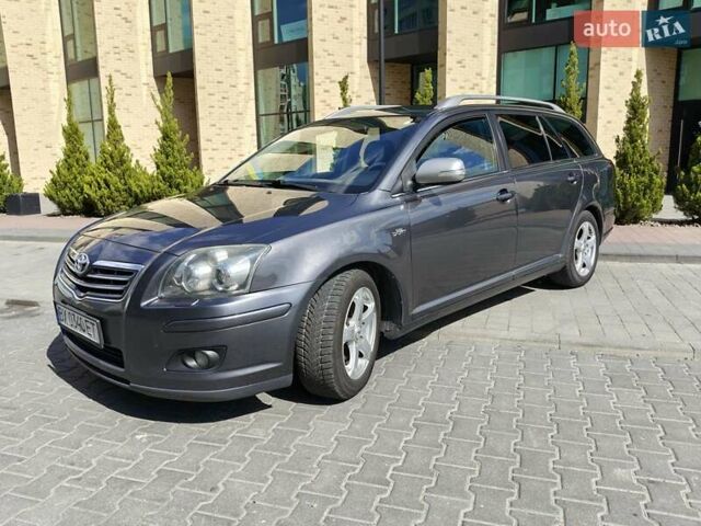 Серый Тойота Авенсис, объемом двигателя 2.2 л и пробегом 335 тыс. км за 6950 $, фото 5 на Automoto.ua