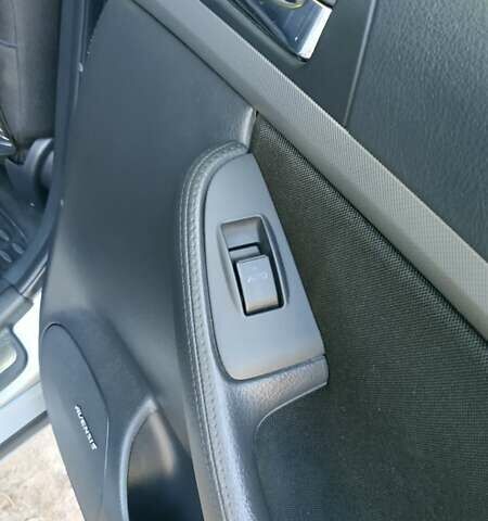 Сірий Тойота Авенсіс, об'ємом двигуна 2 л та пробігом 409 тис. км за 7000 $, фото 88 на Automoto.ua