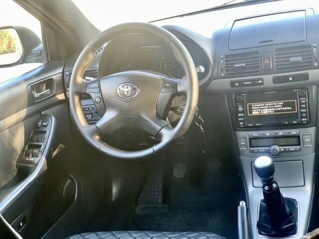 Сірий Тойота Авенсіс, об'ємом двигуна 2 л та пробігом 194 тис. км за 5500 $, фото 20 на Automoto.ua