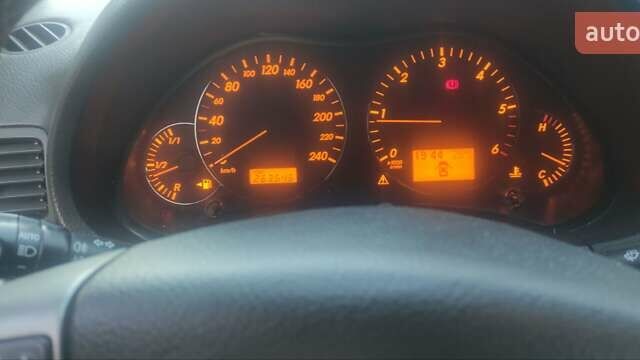 Серый Тойота Авенсис, объемом двигателя 2.23 л и пробегом 270 тыс. км за 5999 $, фото 3 на Automoto.ua