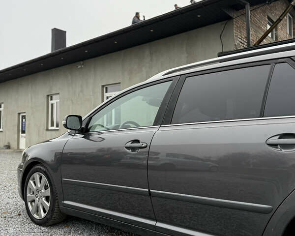 Серый Тойота Авенсис, объемом двигателя 2 л и пробегом 194 тыс. км за 7800 $, фото 34 на Automoto.ua