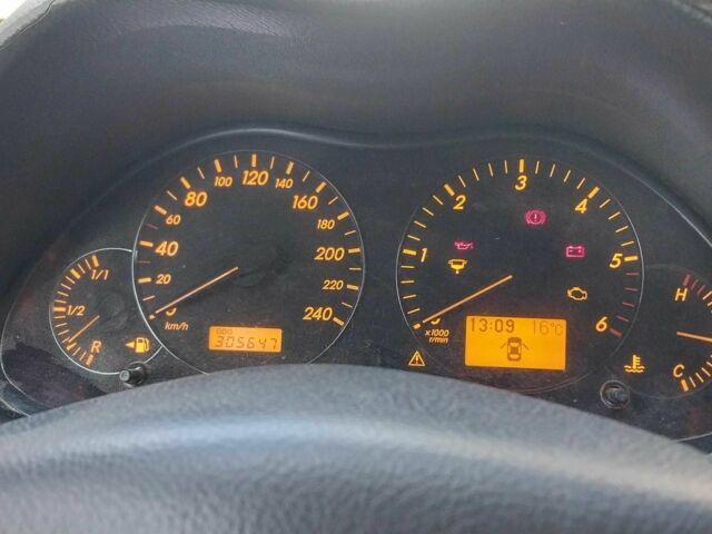 Серый Тойота Авенсис, объемом двигателя 2.2 л и пробегом 300 тыс. км за 6200 $, фото 6 на Automoto.ua