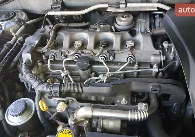 Сірий Тойота Авенсіс, об'ємом двигуна 2 л та пробігом 409 тис. км за 7000 $, фото 34 на Automoto.ua