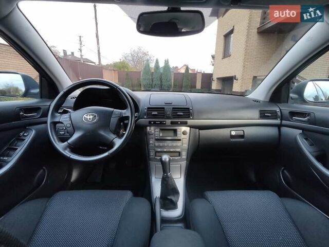 Сірий Тойота Авенсіс, об'ємом двигуна 1.8 л та пробігом 212 тис. км за 7700 $, фото 24 на Automoto.ua