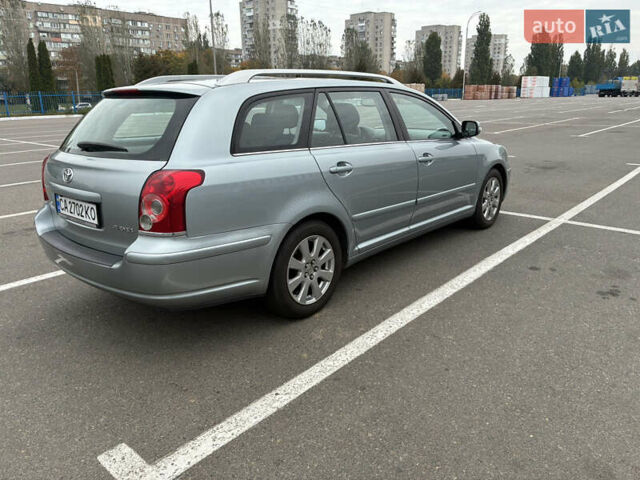 Серый Тойота Авенсис, объемом двигателя 1.79 л и пробегом 210 тыс. км за 7300 $, фото 2 на Automoto.ua