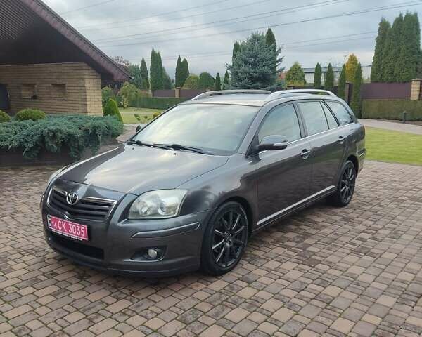 Сірий Тойота Авенсіс, об'ємом двигуна 1.8 л та пробігом 212 тис. км за 7700 $, фото 9 на Automoto.ua