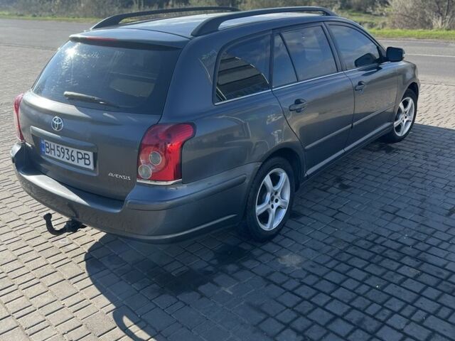 Серый Тойота Авенсис, объемом двигателя 1.6 л и пробегом 340 тыс. км за 5000 $, фото 2 на Automoto.ua
