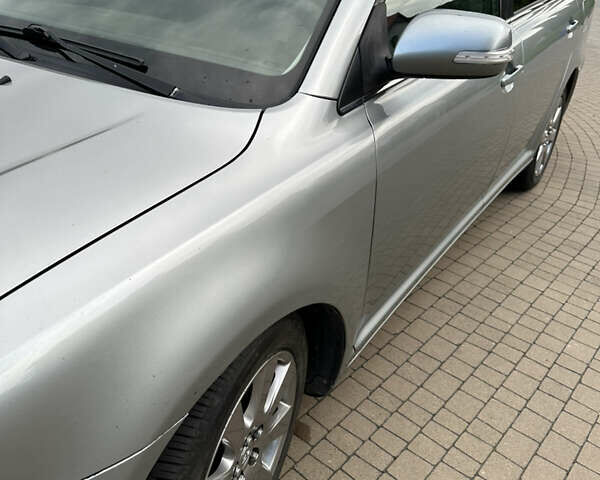 Сірий Тойота Авенсіс, об'ємом двигуна 1.8 л та пробігом 311 тис. км за 5650 $, фото 2 на Automoto.ua
