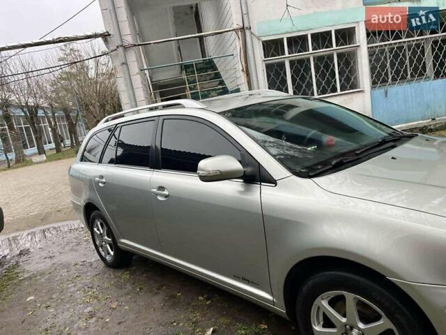 Сірий Тойота Авенсіс, об'ємом двигуна 2 л та пробігом 292 тис. км за 6700 $, фото 1 на Automoto.ua