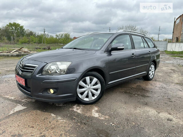 Серый Тойота Авенсис, объемом двигателя 1.8 л и пробегом 217 тыс. км за 7500 $, фото 6 на Automoto.ua