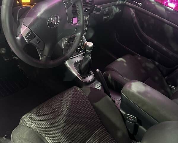 Сірий Тойота Авенсіс, об'ємом двигуна 2.2 л та пробігом 270 тис. км за 6900 $, фото 6 на Automoto.ua