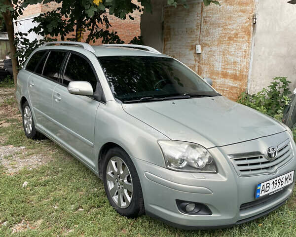 Серый Тойота Авенсис, объемом двигателя 1.79 л и пробегом 171 тыс. км за 7650 $, фото 3 на Automoto.ua