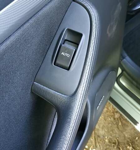 Сірий Тойота Авенсіс, об'ємом двигуна 2 л та пробігом 409 тис. км за 7000 $, фото 66 на Automoto.ua