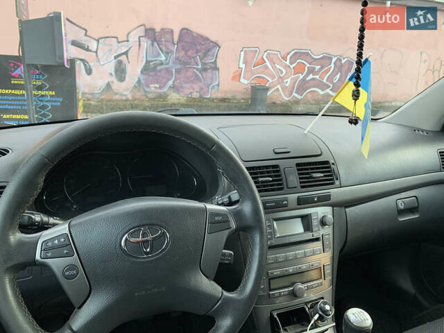 Сірий Тойота Авенсіс, об'ємом двигуна 2.23 л та пробігом 348 тис. км за 4900 $, фото 4 на Automoto.ua