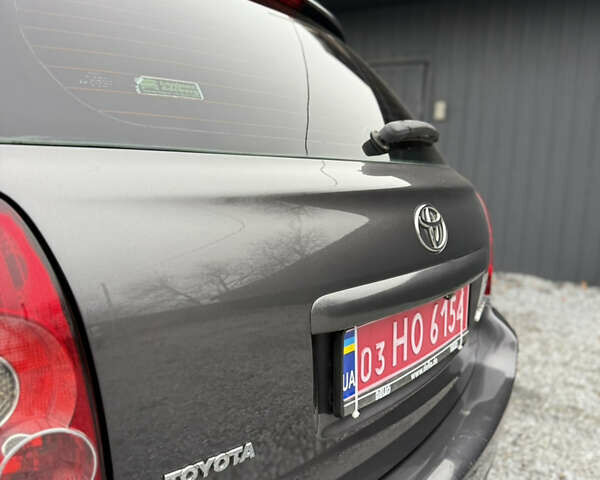 Серый Тойота Авенсис, объемом двигателя 2 л и пробегом 194 тыс. км за 7800 $, фото 55 на Automoto.ua