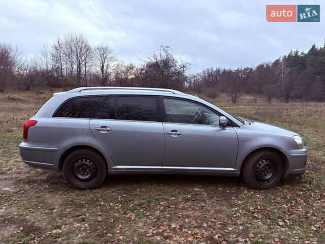 Серый Тойота Авенсис, объемом двигателя 2.2 л и пробегом 229 тыс. км за 6200 $, фото 6 на Automoto.ua