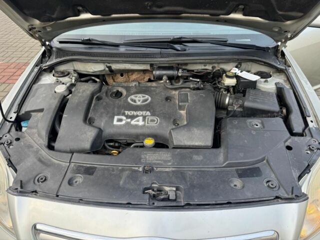 Сірий Тойота Авенсіс, об'ємом двигуна 2 л та пробігом 280 тис. км за 3500 $, фото 4 на Automoto.ua