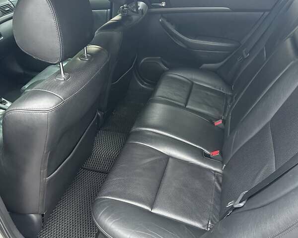 Серый Тойота Авенсис, объемом двигателя 2 л и пробегом 337 тыс. км за 6200 $, фото 17 на Automoto.ua