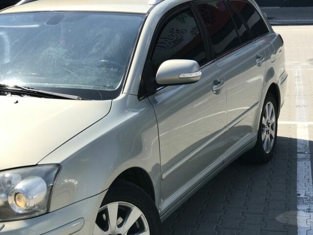 Серый Тойота Авенсис, объемом двигателя 2 л и пробегом 270 тыс. км за 7100 $, фото 1 на Automoto.ua