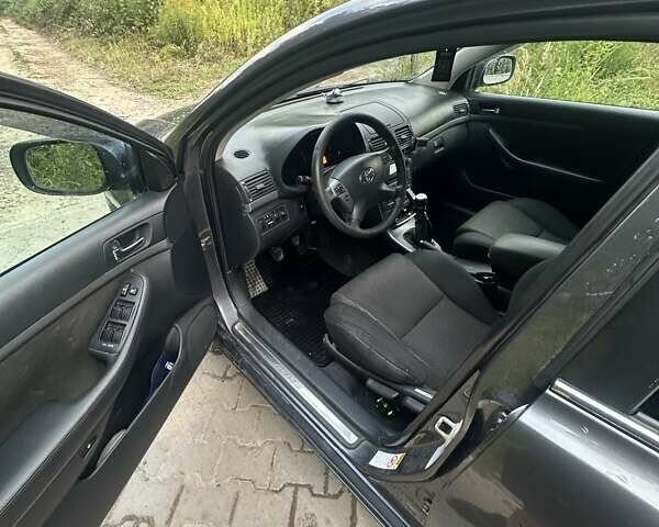 Сірий Тойота Авенсіс, об'ємом двигуна 2.2 л та пробігом 270 тис. км за 6900 $, фото 10 на Automoto.ua